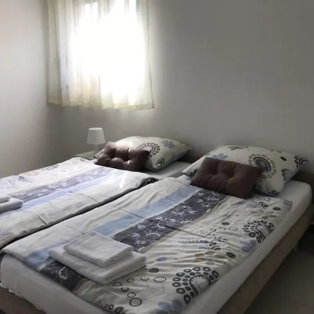 Apartment In With Sea View, Terrace, Air Conditioning, Wi-fi Lopar