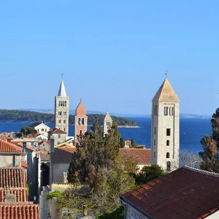 In With Sea View, Terrace, Air Conditioning, Wi-fi *