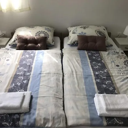 In With Sea View, Terrace, Air Conditioning, Wi-fi Lopar