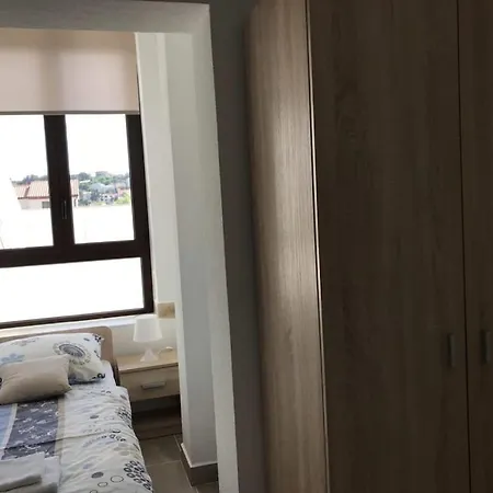 In With Sea View, Terrace, Air Conditioning, Wi-fi